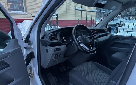 Volkswagen Caravelle T6 рестайлинг, 2021 год, 4 300 000 рублей, 8 фотография