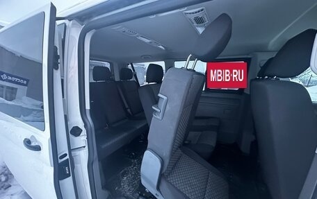 Volkswagen Caravelle T6 рестайлинг, 2021 год, 4 300 000 рублей, 6 фотография