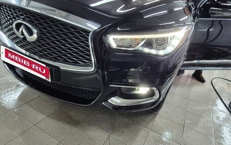 Infiniti QX60 I рестайлинг, 2017 год, 3 500 000 рублей, 18 фотография