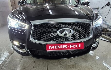 Infiniti QX60 I рестайлинг, 2017 год, 3 500 000 рублей, 17 фотография