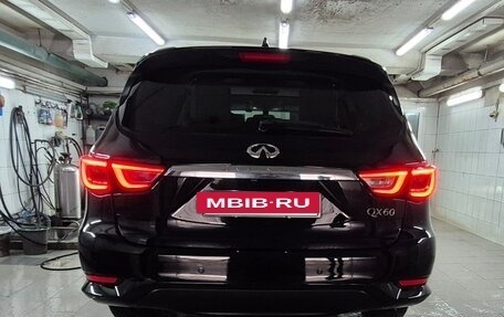 Infiniti QX60 I рестайлинг, 2017 год, 3 500 000 рублей, 16 фотография