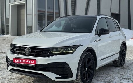 Volkswagen Tiguan II, 2021 год, 4 200 000 рублей, 3 фотография