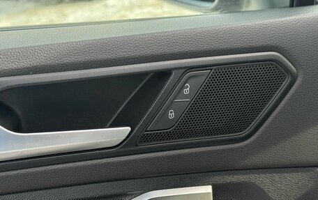 Volkswagen Tiguan II, 2021 год, 4 200 000 рублей, 15 фотография