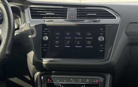 Volkswagen Tiguan II, 2021 год, 4 200 000 рублей, 23 фотография