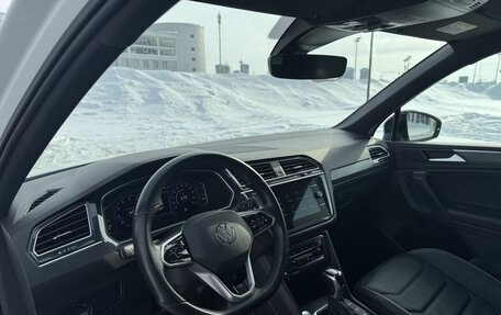 Volkswagen Tiguan II, 2021 год, 4 200 000 рублей, 18 фотография