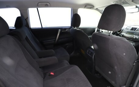 Toyota Highlander III, 2013 год, 2 200 000 рублей, 9 фотография