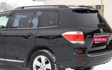 Toyota Highlander III, 2013 год, 2 200 000 рублей, 4 фотография