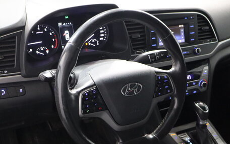 Hyundai Elantra VI рестайлинг, 2017 год, 1 199 000 рублей, 9 фотография