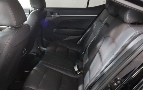 Hyundai Elantra VI рестайлинг, 2017 год, 1 199 000 рублей, 14 фотография