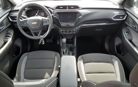 Chevrolet TrailBlazer, 2023 год, 2 000 000 рублей, 6 фотография