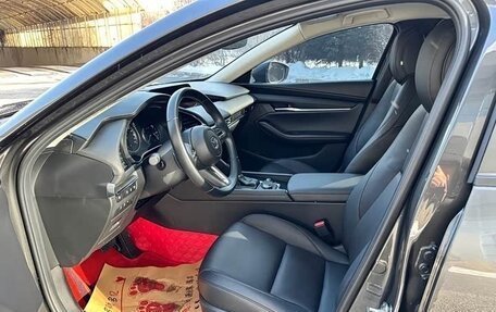 Mazda 3, 2022 год, 1 800 000 рублей, 8 фотография