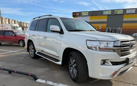 Toyota Land Cruiser 200, 2016 год, 6 200 000 рублей, 3 фотография