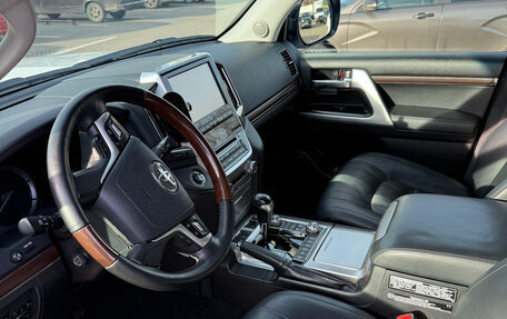 Toyota Land Cruiser 200, 2016 год, 6 200 000 рублей, 7 фотография