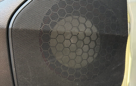 Toyota Land Cruiser 200, 2016 год, 6 200 000 рублей, 13 фотография