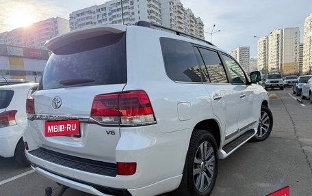 Toyota Land Cruiser 200, 2016 год, 6 200 000 рублей, 19 фотография