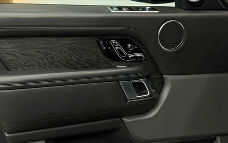 Land Rover Range Rover IV рестайлинг, 2018 год, 7 100 000 рублей, 16 фотография