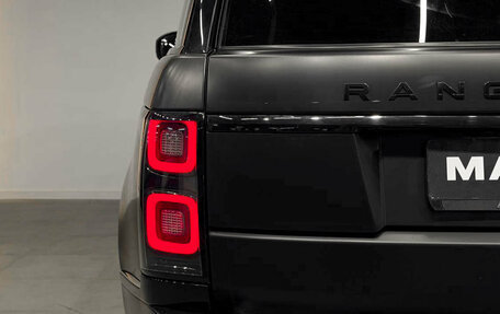 Land Rover Range Rover IV рестайлинг, 2018 год, 7 100 000 рублей, 25 фотография