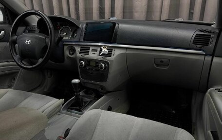 Hyundai Sonata VI, 2005 год, 499 888 рублей, 10 фотография