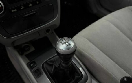 Hyundai Sonata VI, 2005 год, 499 888 рублей, 21 фотография