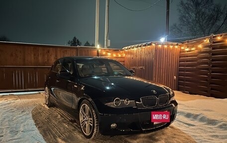 BMW 1 серия, 2006 год, 710 000 рублей, 21 фотография