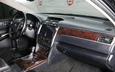 Toyota Camry, 2017 год, 2 080 000 рублей, 10 фотография