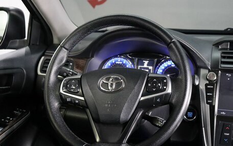 Toyota Camry, 2017 год, 2 080 000 рублей, 13 фотография