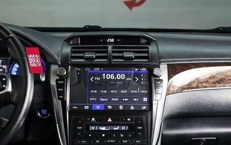 Toyota Camry, 2017 год, 2 080 000 рублей, 14 фотография