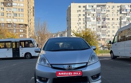 Honda Fit Shuttle I рестайлинг, 2012 год, 1 050 000 рублей, 1 фотография