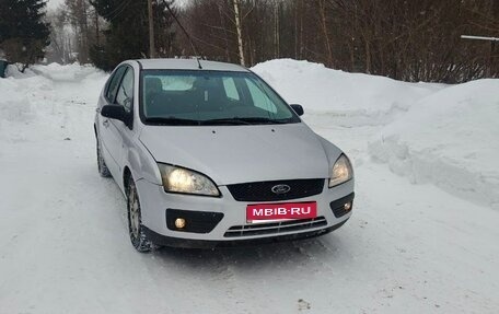 Ford Focus II рестайлинг, 2005 год, 420 000 рублей, 1 фотография