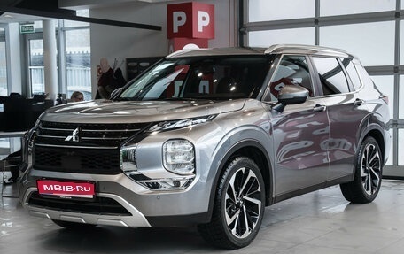 Mitsubishi Outlander, 2022 год, 3 900 000 рублей, 1 фотография