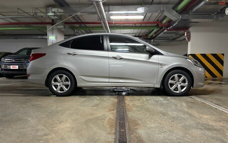 Hyundai Solaris II рестайлинг, 2011 год, 910 000 рублей, 8 фотография
