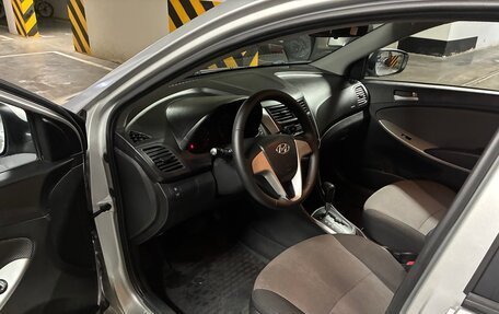 Hyundai Solaris II рестайлинг, 2011 год, 910 000 рублей, 9 фотография