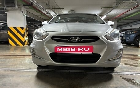 Hyundai Solaris II рестайлинг, 2011 год, 910 000 рублей, 2 фотография