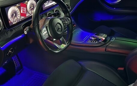 Mercedes-Benz E-Класс, 2018 год, 2 900 000 рублей, 7 фотография