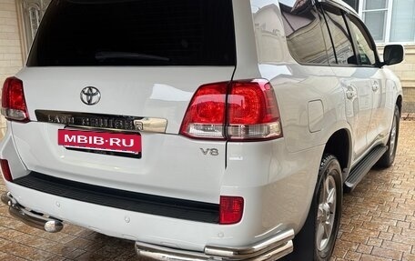 Toyota Land Cruiser 200, 2010 год, 3 150 000 рублей, 8 фотография