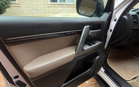 Toyota Land Cruiser 200, 2010 год, 3 150 000 рублей, 23 фотография