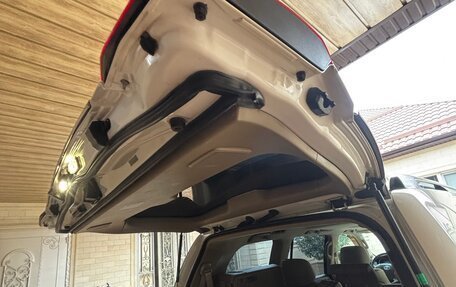 Toyota Land Cruiser 200, 2010 год, 3 150 000 рублей, 20 фотография