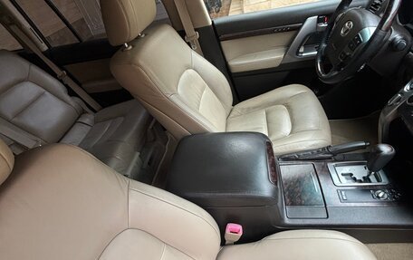 Toyota Land Cruiser 200, 2010 год, 3 150 000 рублей, 33 фотография