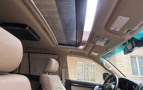 Toyota Land Cruiser 200, 2010 год, 3 150 000 рублей, 34 фотография