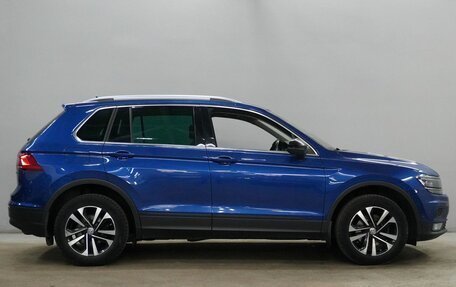 Volkswagen Tiguan II, 2019 год, 2 250 000 рублей, 4 фотография