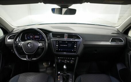 Volkswagen Tiguan II, 2019 год, 2 250 000 рублей, 11 фотография