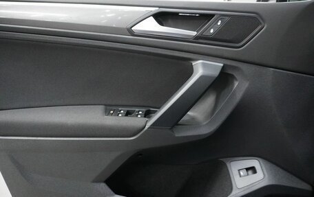 Volkswagen Tiguan II, 2019 год, 2 250 000 рублей, 16 фотография