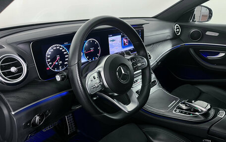 Mercedes-Benz E-Класс, 2019 год, 2 590 000 рублей, 10 фотография