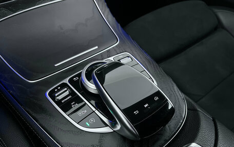 Mercedes-Benz E-Класс, 2019 год, 2 590 000 рублей, 13 фотография