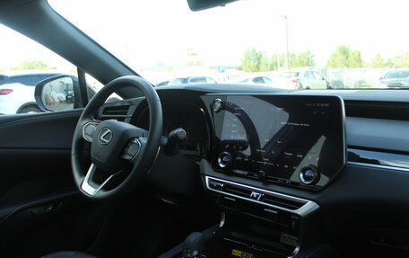 Lexus RX IV рестайлинг, 2024 год, 9 994 000 рублей, 19 фотография