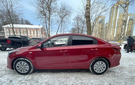 KIA Rio IV, 2021 год, 1 700 000 рублей, 2 фотография