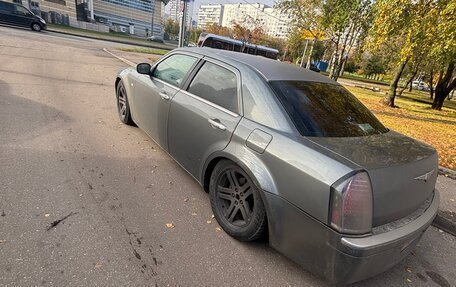 Chrysler 300C II, 2005 год, 790 000 рублей, 2 фотография