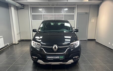 Renault Logan II, 2018 год, 1 075 000 рублей, 2 фотография