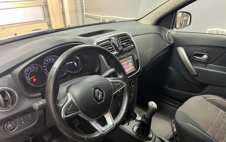 Renault Logan II, 2018 год, 1 075 000 рублей, 8 фотография