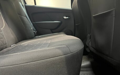 Renault Logan II, 2018 год, 1 075 000 рублей, 14 фотография